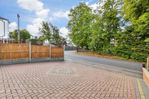 Driveway/Parking