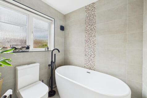 CAM05192G0-PR0138-STILL017