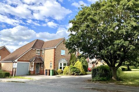 Loughborough, LE11 - property photo