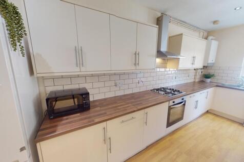 30 Cromwell Street, Nottingham,  NG7 4GL photo 2