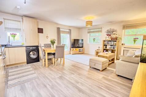 LIVING ROOM/KITCHEN