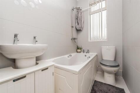 Downstairs Bathroom / WC