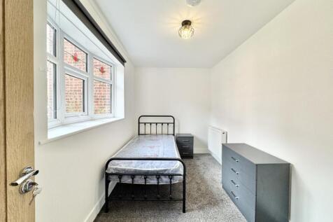 Jubilee Gardens, Market Harborough, LE16 photo 3
