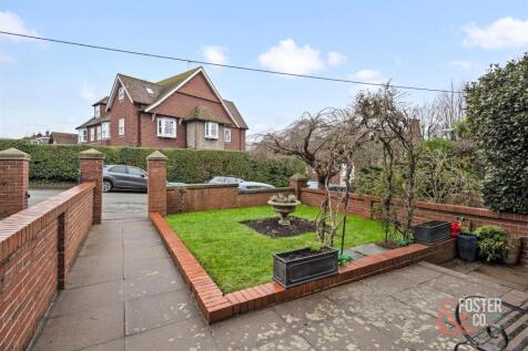 St Beethas, Upper Flat-017.JPG