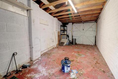 Garage.jpg