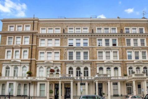 Exterior 2.jpg