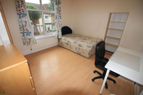 Bolingbroke Road, Stoke, Coventry, CV3 photo 3