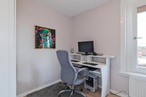 032-106 Lanrigg Avenue, Fauldhouse, Bathgate, EH47