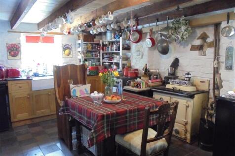 Kitchen diner 3.JPG