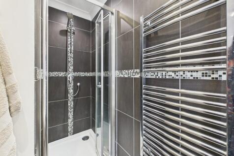 CAM03974G0-PR0196...