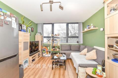 Lounge/Kitchen