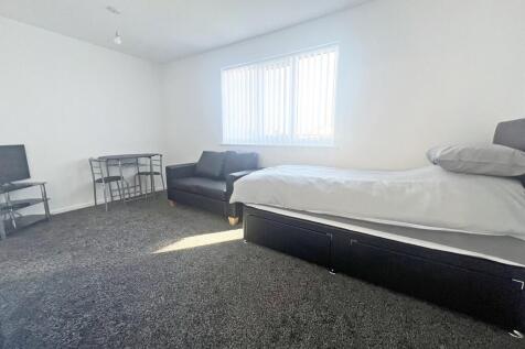 Ravenfield Drive, Hough Green, Widnes photo 3