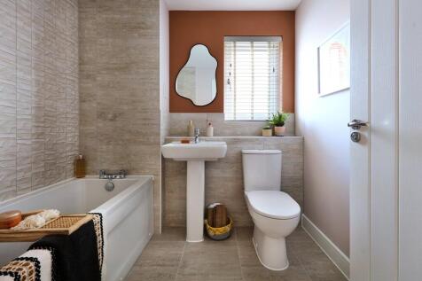 Water saving fixtures and fittings