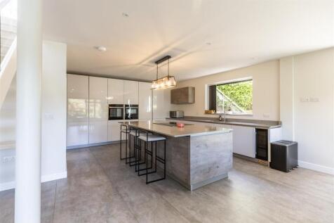 38 Clifton Road-4.jpg