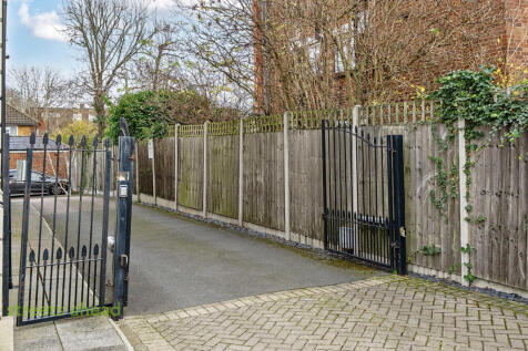 605094a0-9349-4b8...