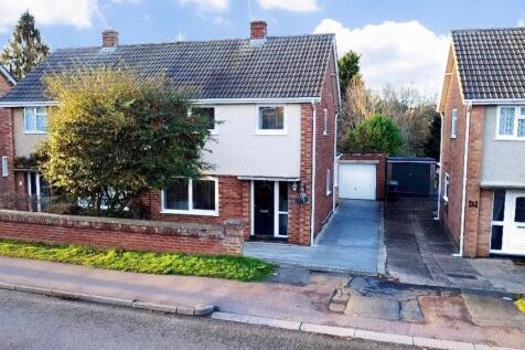 Wellingborough, NN8 - property photo