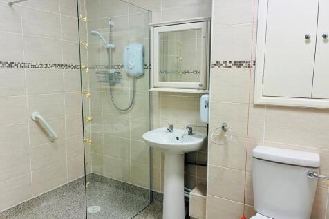 Shower Room.JPEG