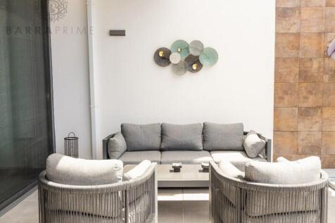 Semi-detached villa with 3 bedrooms + 1, with private pool, in SunRay Village, Almancil