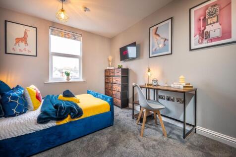 Room 3, 26 Euclid Street, Swindon, Wiltshire, SN1 photo 5