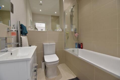 28 kings court bathr