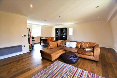 Abbey Mews, Isleworth photo 2