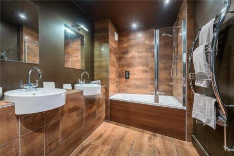 En Suite Bathroom