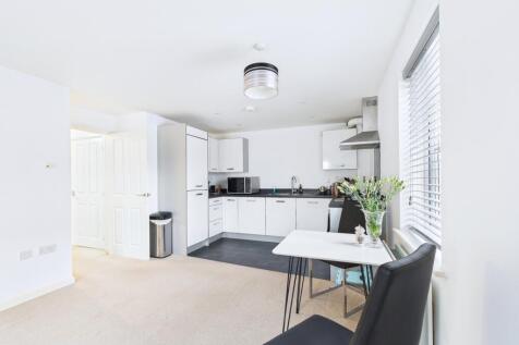 CAM01338G0-PR0156-STILL011