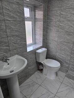 En Suite Rooms Available In Toll House Rd, B45 8TX photo 5