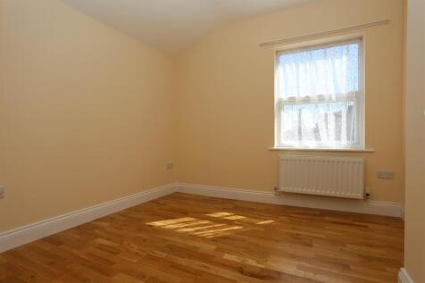 24a Blatchington Rd bed2.jpg