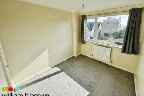 Broadway, Jaywick, CLACTON-ON-SEA photo 4