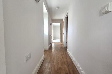 Hallway 3IFB