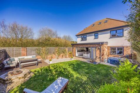 3 Dunkirk Rise, Southbourne-Small-PorticoMarketing