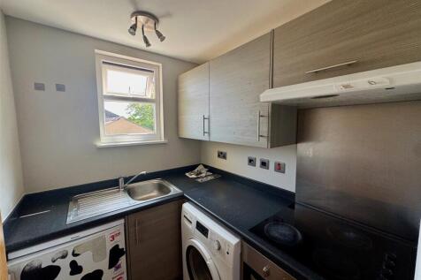 Leeds Road, Harrogate, North Yorkshire, HG2 photo 4