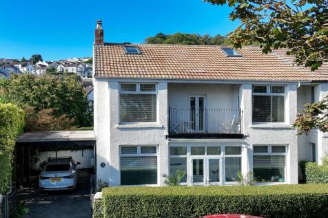 Sequence 01.00_00_28_36.Still004-2.jpg