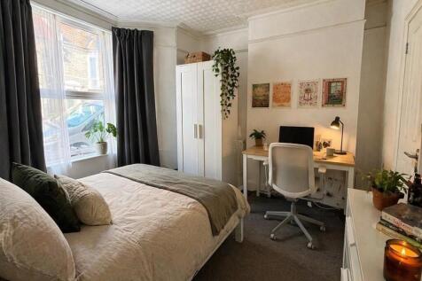 bedroom 4 staged.jpeg