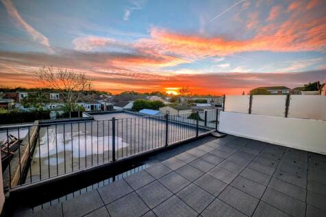 SUN DECK
