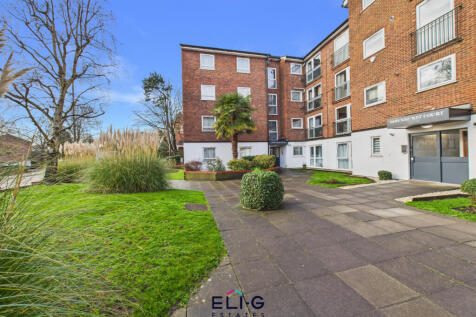 2 bed 1st flat for sale with a garage, Downhurst 