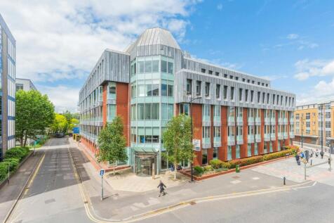 One-Station-Square,-Gloucester-St,-Swindon-99.jpg