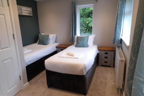 processed-26016d24-629a-4a37-ad5a-01a81a847817_GR3