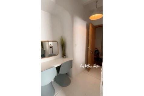 ANNEX TO DUPLEX PENTHOUSE, Dalt Vila