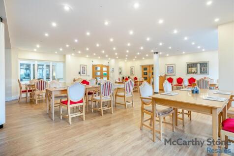 8676739-interior44.jpg