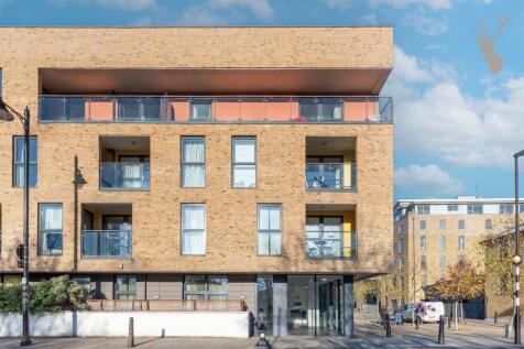 London, E3 - property photo