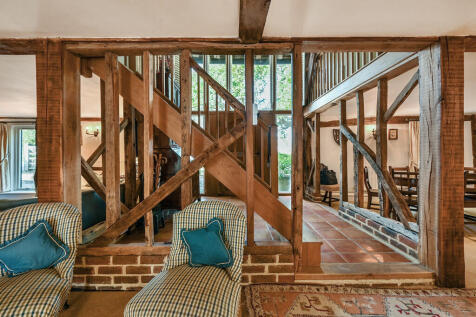 YEW TREE BARN - T...