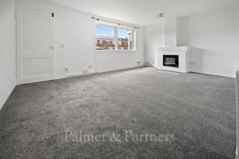 Ilex Close, Colchester, Essex, CO2 photo 3