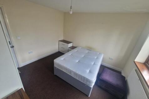 32A BLOXWICH ROAD photo 3