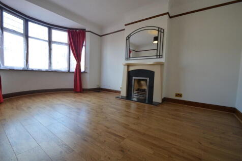 Park Avenue, Staines-upon-Thames photo 3