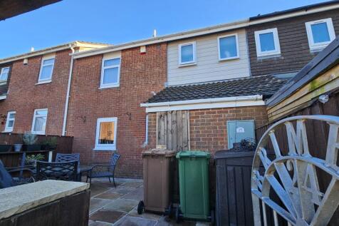 Plymouth, PL6 - property photo