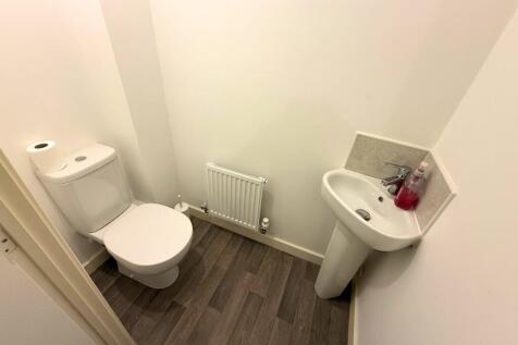 Cloakroom/wc