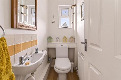 For Sale by Aspire Residential | High Street