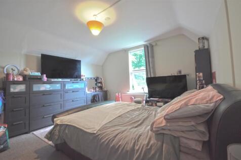 Cargate Avenue, Aldershot photo 4